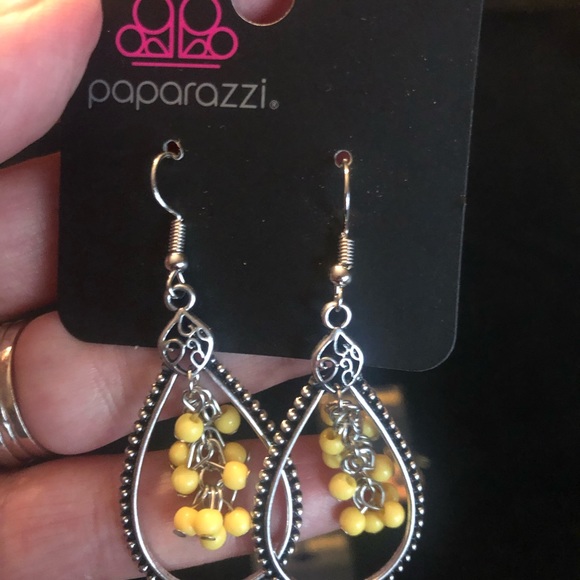 Lot of 3 Pair Drop Earrings - Picture 3 of 7